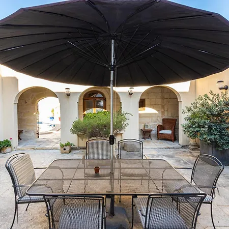 Holiday home A Stunning, Townhouse With Magnificent Pool Area By 360 Estates