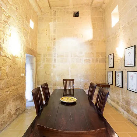A Stunning, Townhouse With Magnificent Pool Area By 360 Estates Holiday home *