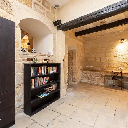 A Stunning, Townhouse With Magnificent Pool Area By 360 Estates Holiday home