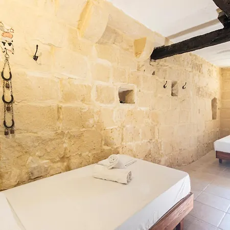 A Stunning, Townhouse With Magnificent Pool Area By 360 Estates Holiday home *